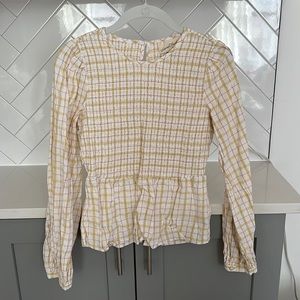 Universal thread smocked top